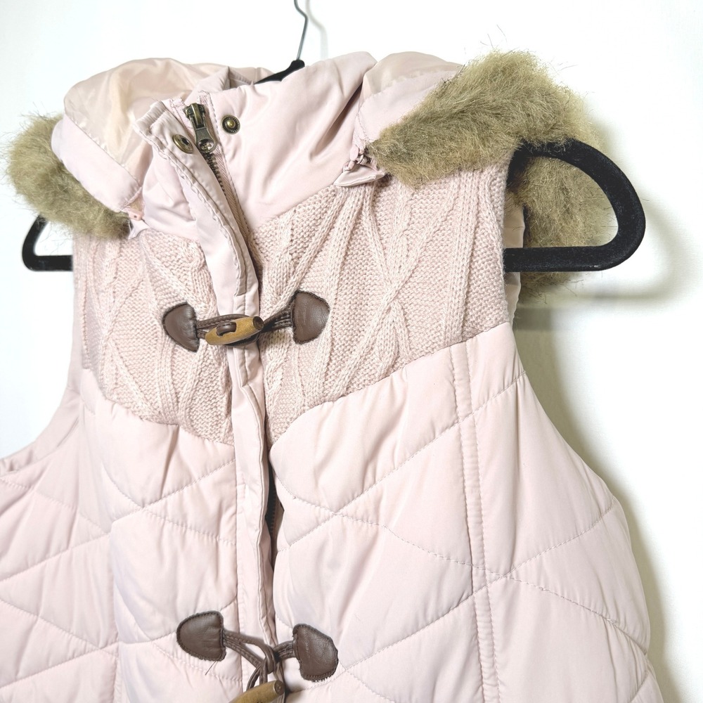 Maurices Pink Quilted Puffer Vest Faux Fur Hood Toggle Closure Size 1X Womens